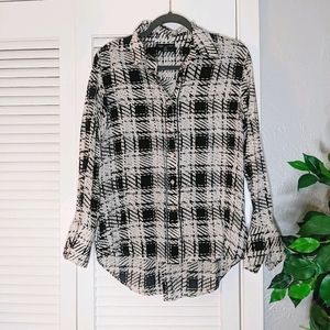 Foxcroft Lightweight Plaid Button-up Blouse